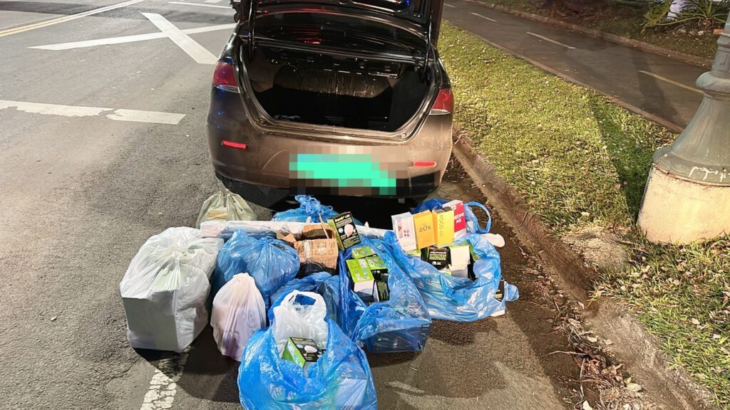 Guarda Municipal e Receita Federal realizaram apreensão de produtos de origem estrangeira que estavam sendo transportados em Fiat Siena abordado em Irati